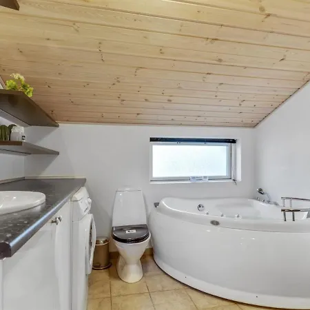 Othin - 700m From The Sea In Ne Jutland By Interhome Casa de Férias Laeso